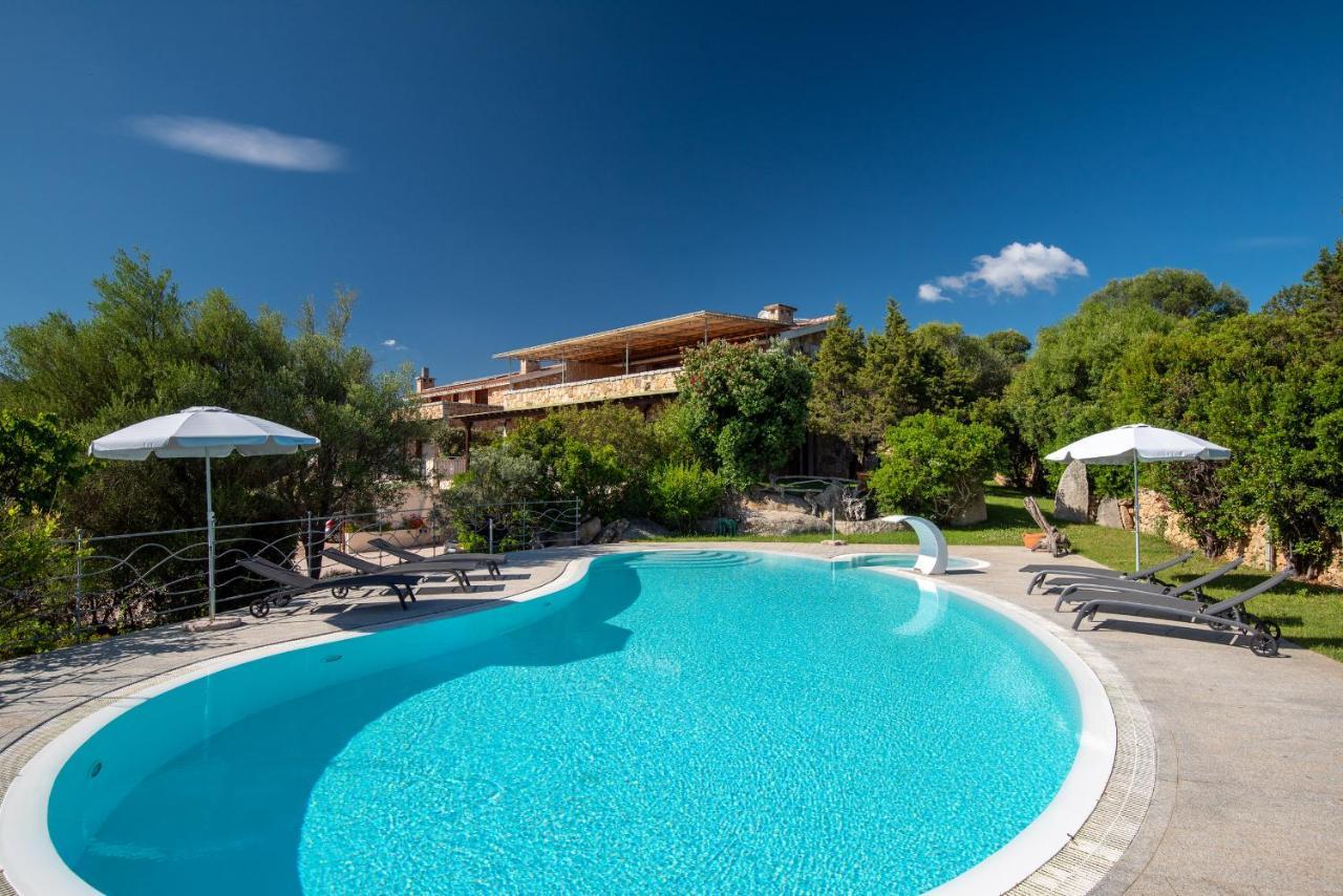Affittacamere S'Alzola Porto Rotondo Bagian luar foto