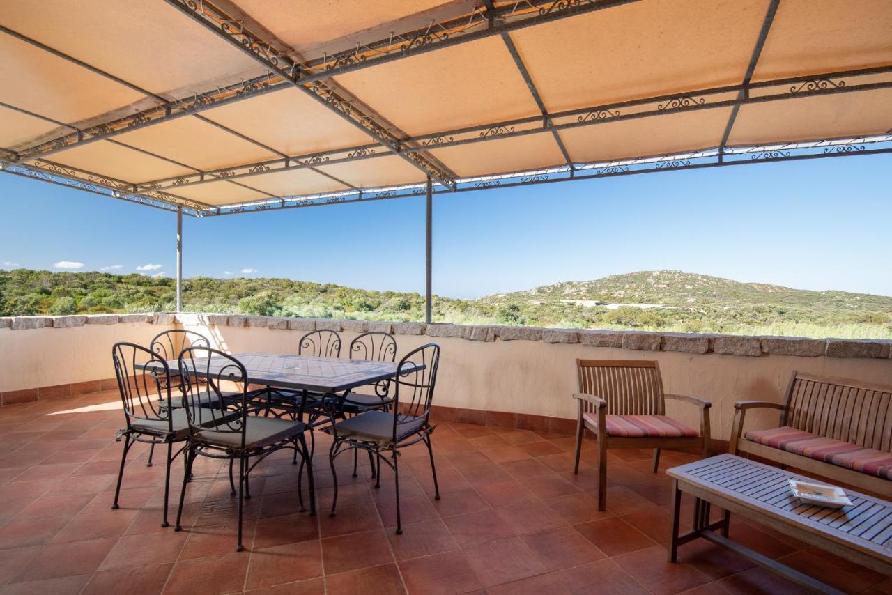 Affittacamere S'Alzola Porto Rotondo Bagian luar foto