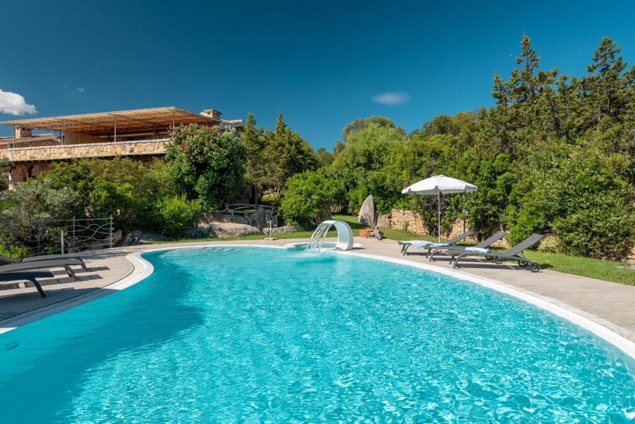 Affittacamere S'Alzola Porto Rotondo Bagian luar foto