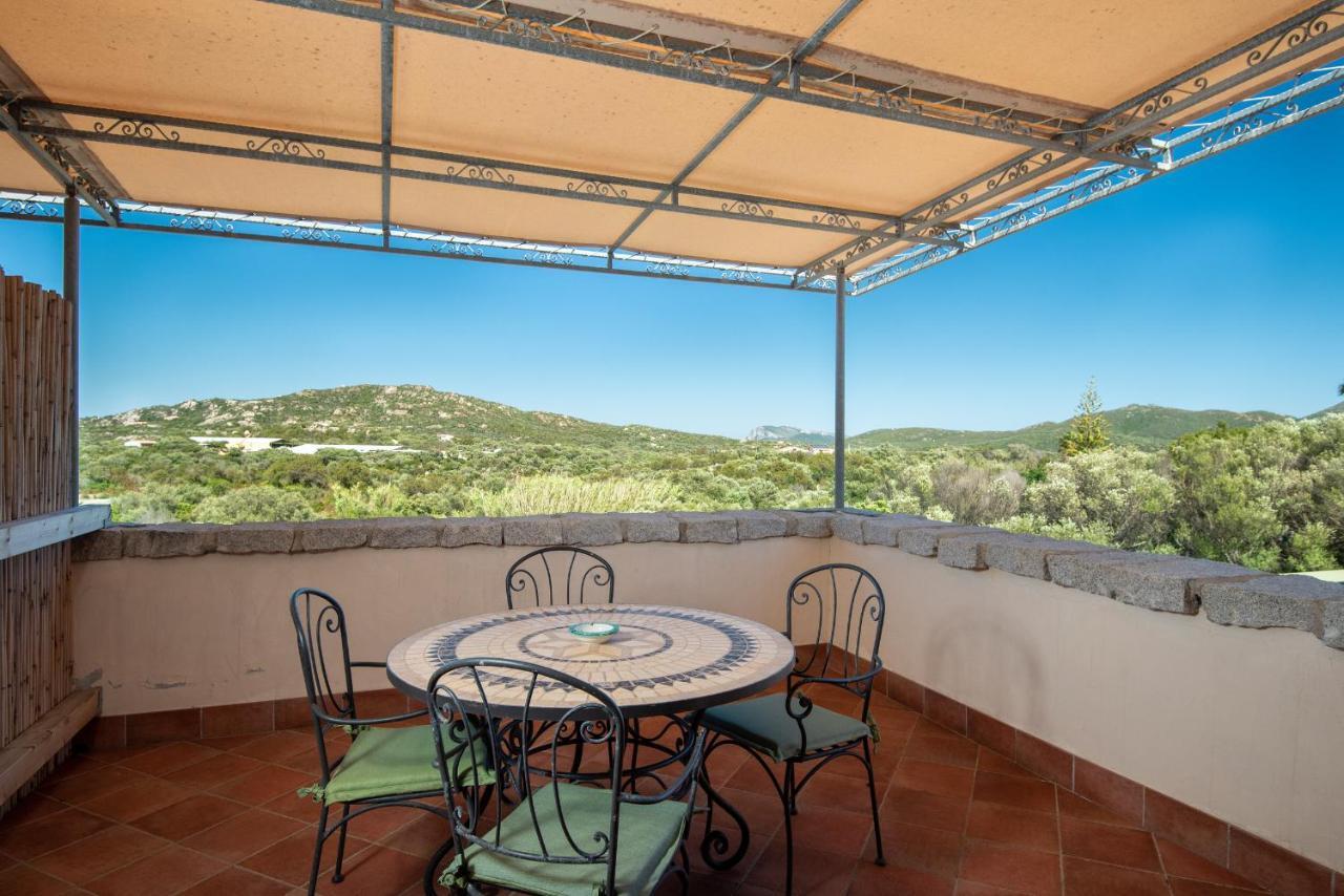 Affittacamere S'Alzola Porto Rotondo Bagian luar foto