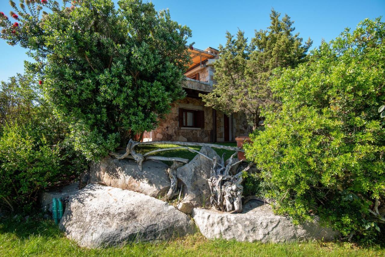 Affittacamere S'Alzola Porto Rotondo Bagian luar foto