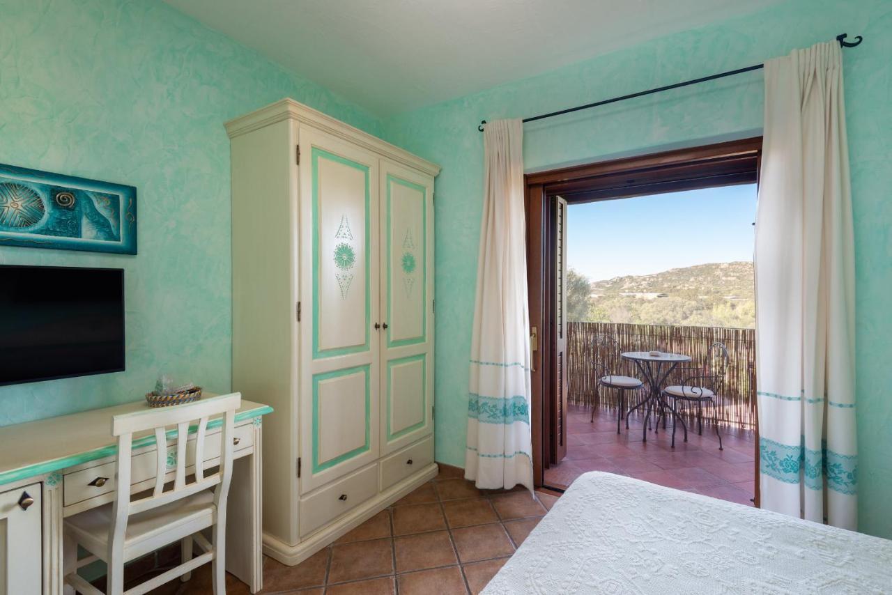 Affittacamere S'Alzola Porto Rotondo Bagian luar foto